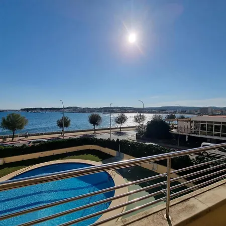 Hermoso De 2 Con Terraza Cerca De La Playa - Hisp-236-148 *